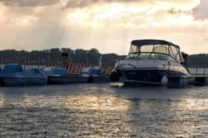 Bootfahren ohne Führerschein auf dem Müritzsee (1 Tag)