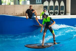 Indoor Surfen (Kinder bis 14 J.) - Arena München