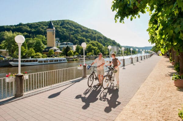 Radtour mit Schifffahrt auf der Mosel und Picknick