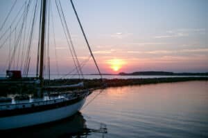 Mondscheinsegeln Rostock-Warnemünde zur Hanse Sail