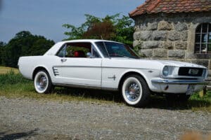 Oldtimer Ford Mustang mieten Krummennaab (1 Tag)