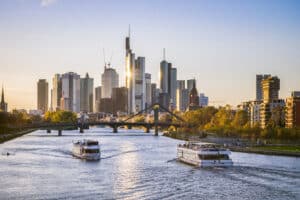 Städtetrip Frankfurt mit Bootsfahrt für 2 (1 Nacht)