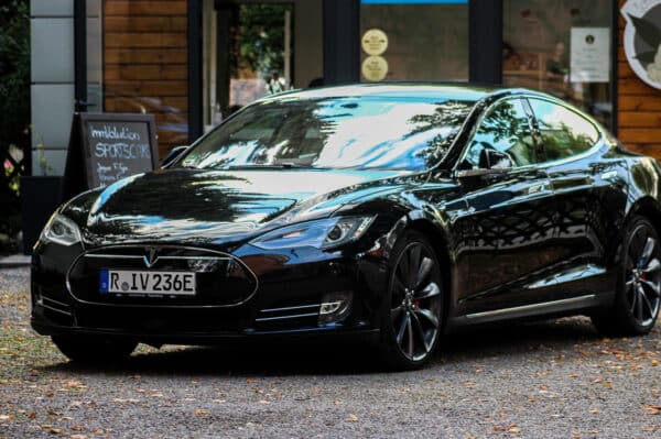 Tesla mieten Regensburg (1 Tag)