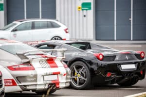 Ferrari Renntaxi Groß Dölln (2 Rdn.)