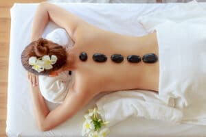 Hotstone Massage mit Spa Berlin - Alexanderplatz